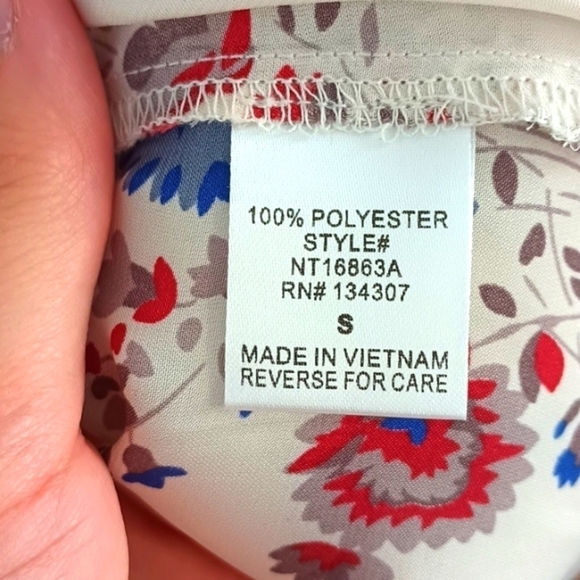 Lumiere floral wrap blouse in cream blue and red size S - Picture 5 of 10